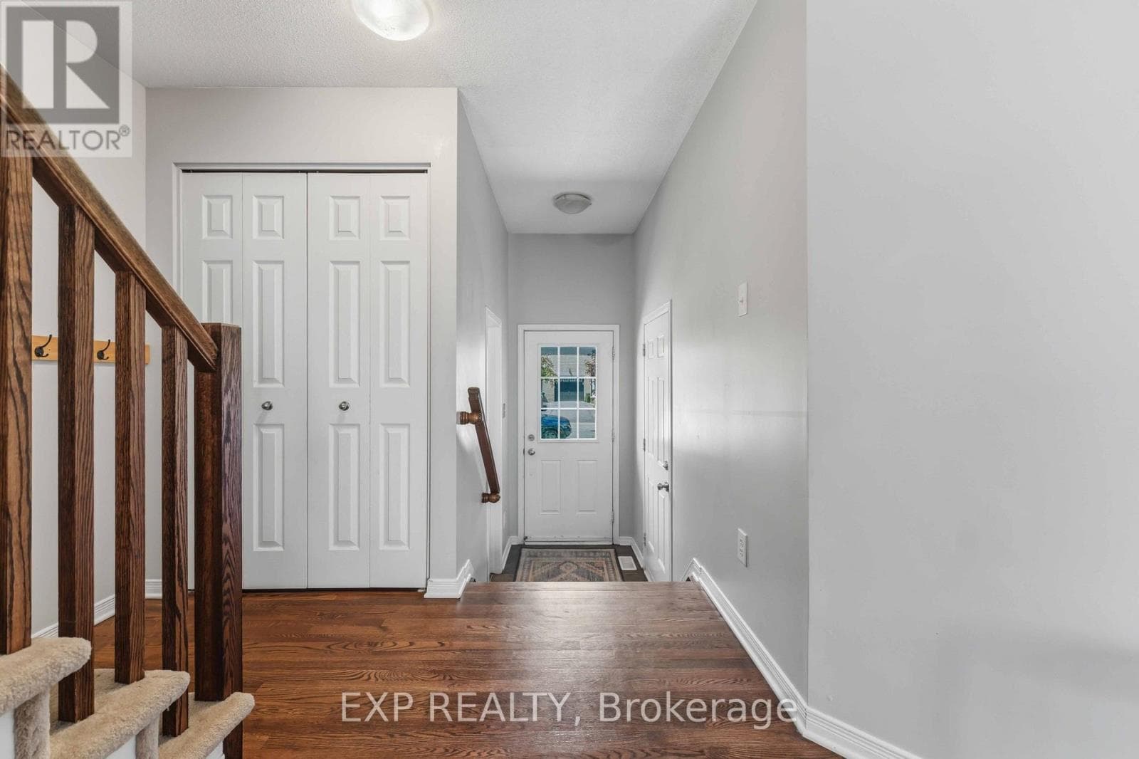 321 BRIGITTA STREET — photo 2
