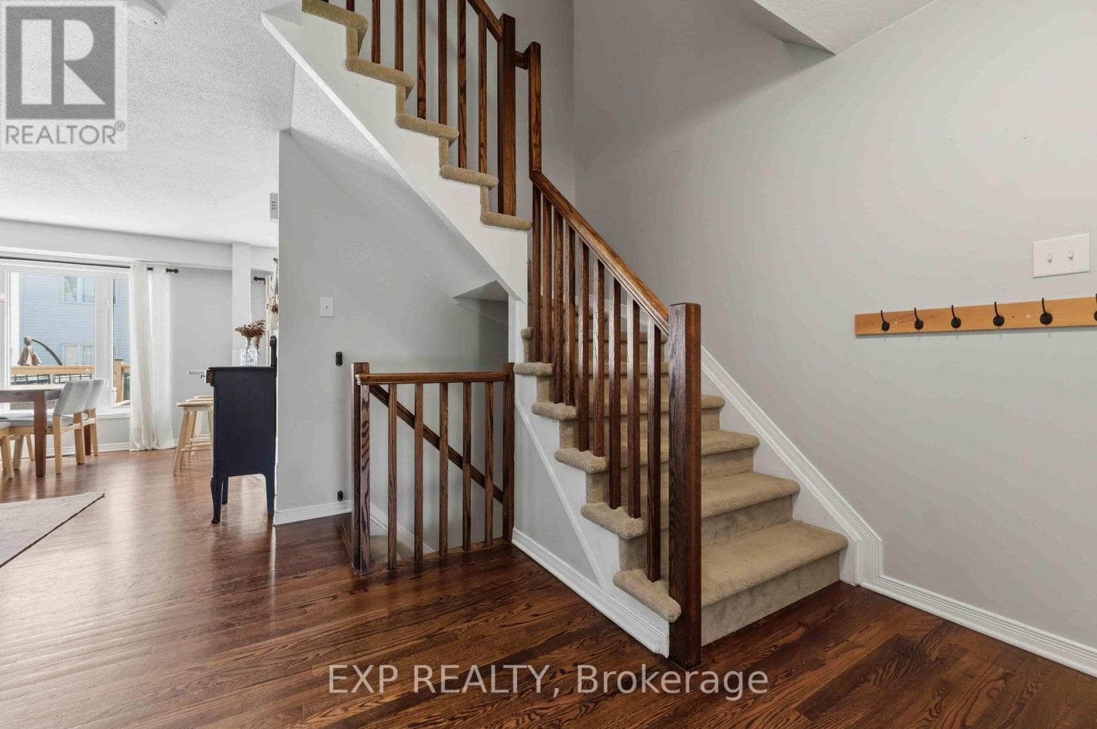 321 BRIGITTA STREET — photo 3