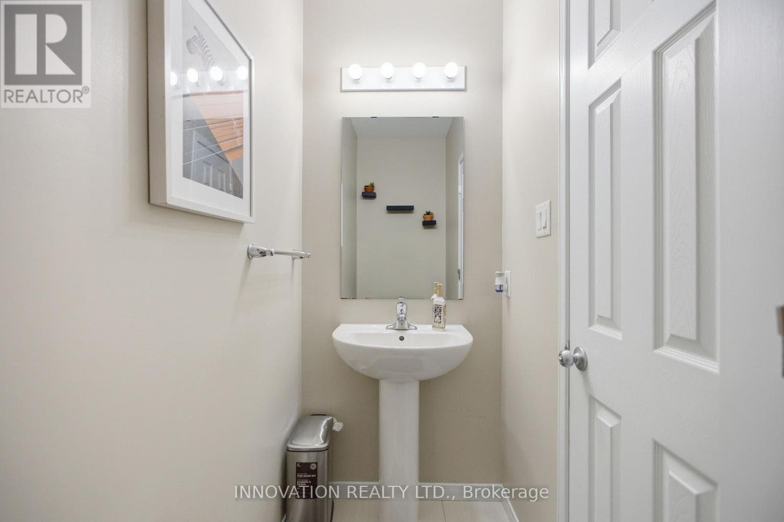 517 DRESSAGE AVENUE — photo 4