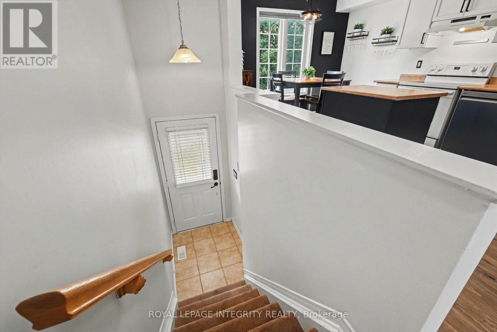 474 SEYTON DRIVE — photo 4