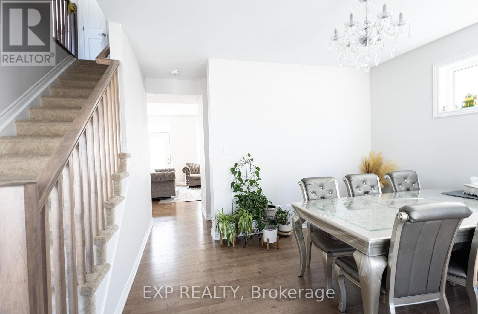 1008 CARDEN LANE — photo 2