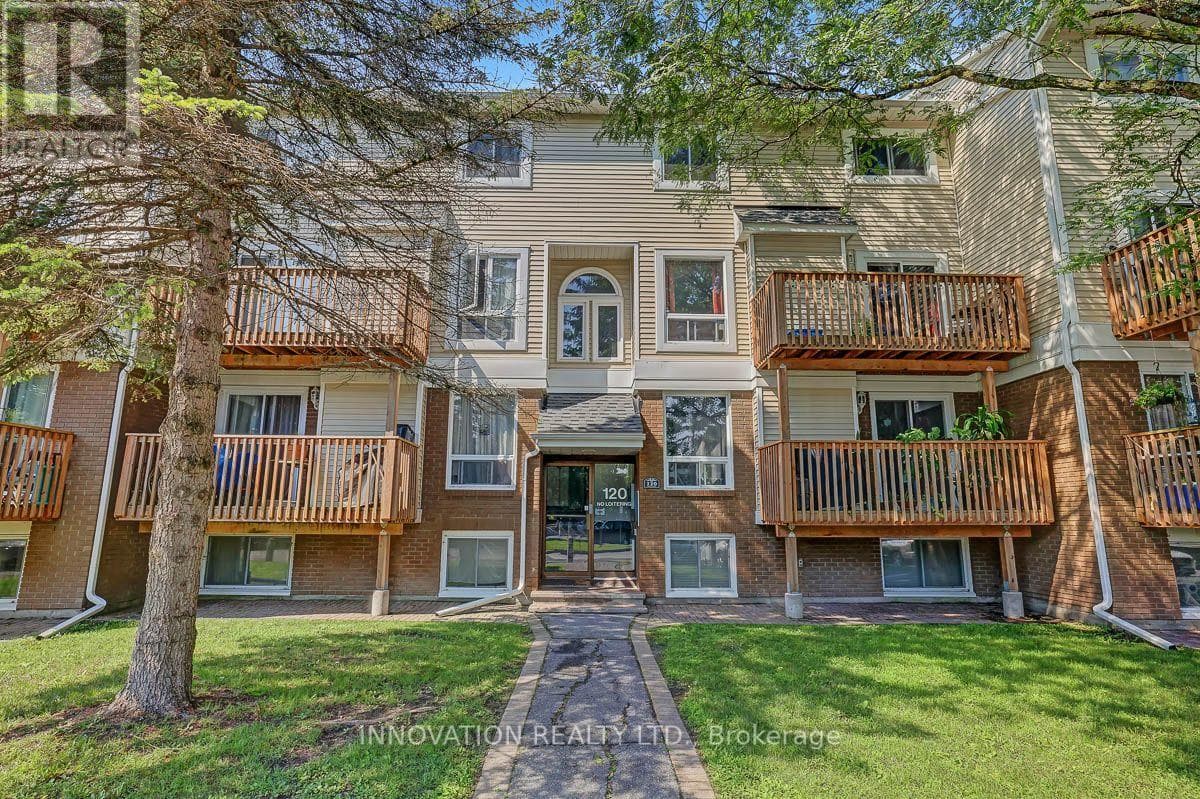 2 - 120 FENERTY CRESCENT — photo 1