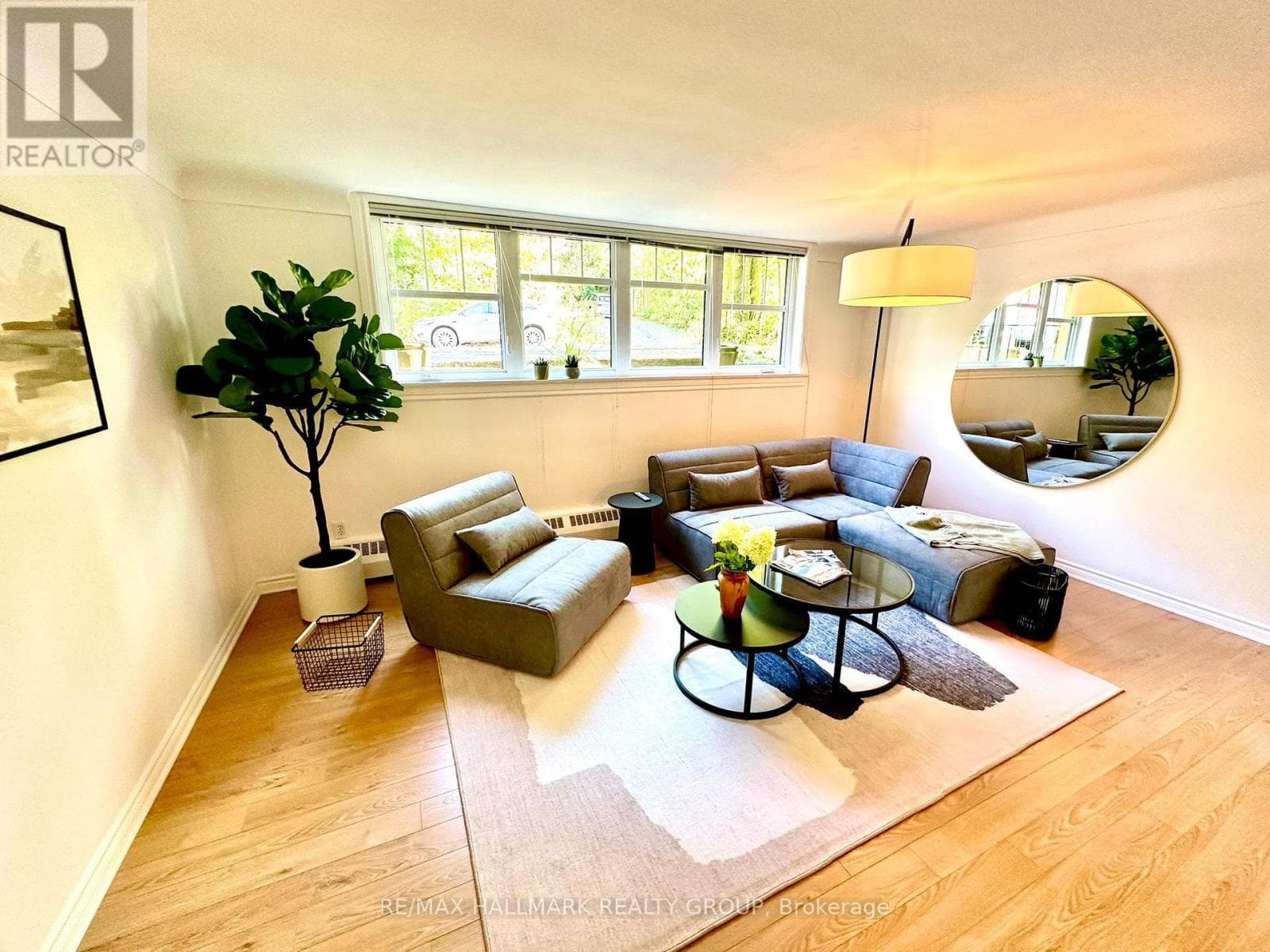 1 - 34 LAVERGNE STREET — photo 3