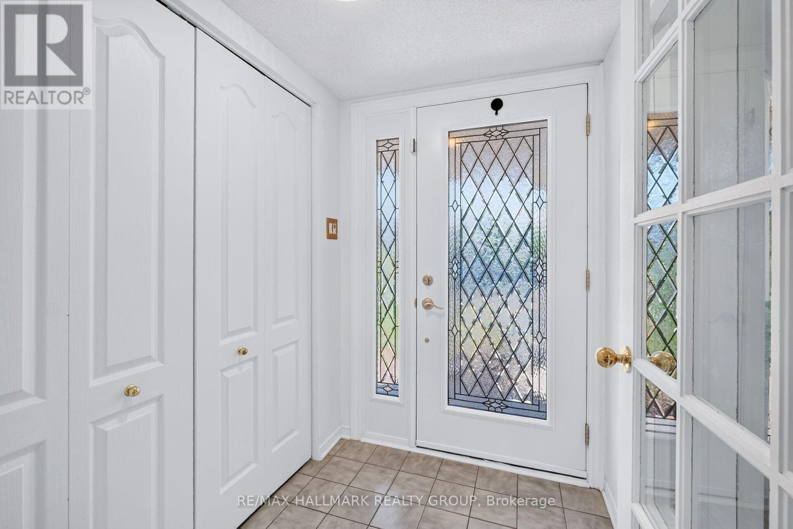 6117 SILVERBIRCH STREET — photo 4