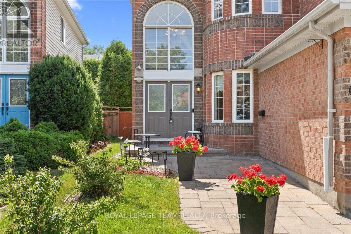 61 SHIRLEY'S BROOK DRIVE — photo 4