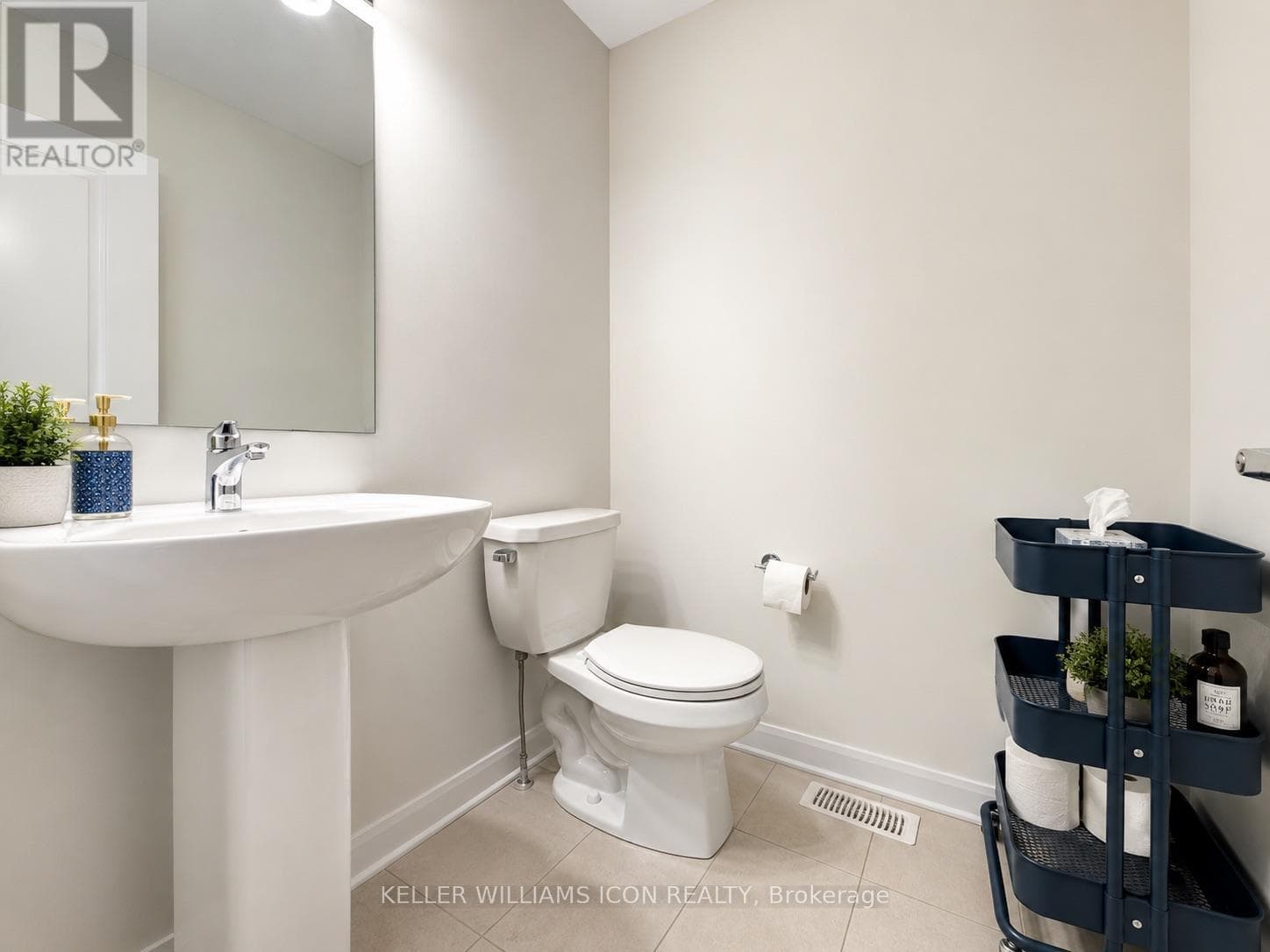 285 ELSIE MACGILL WALK — photo 4