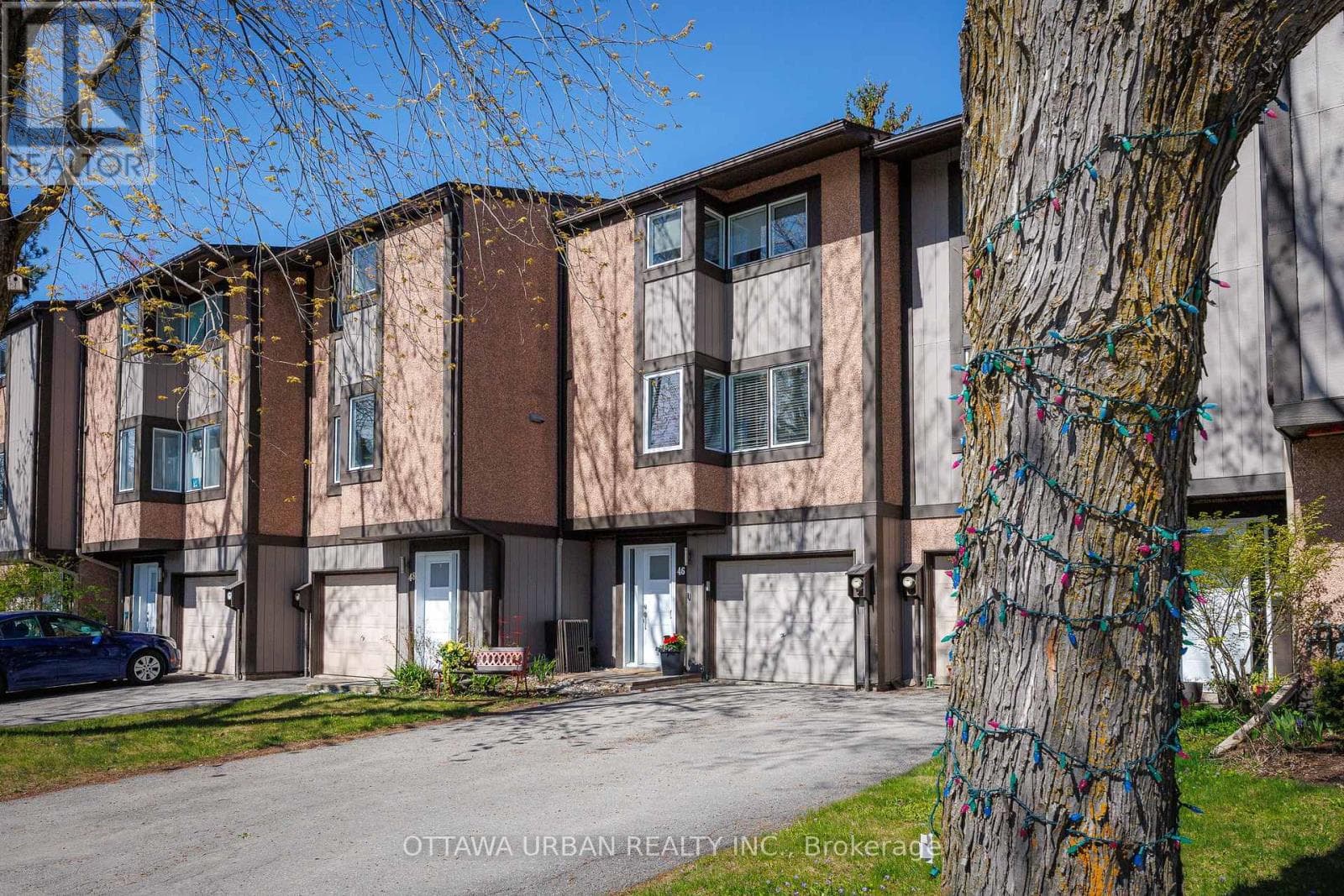 46 REANEY COURT — photo 2