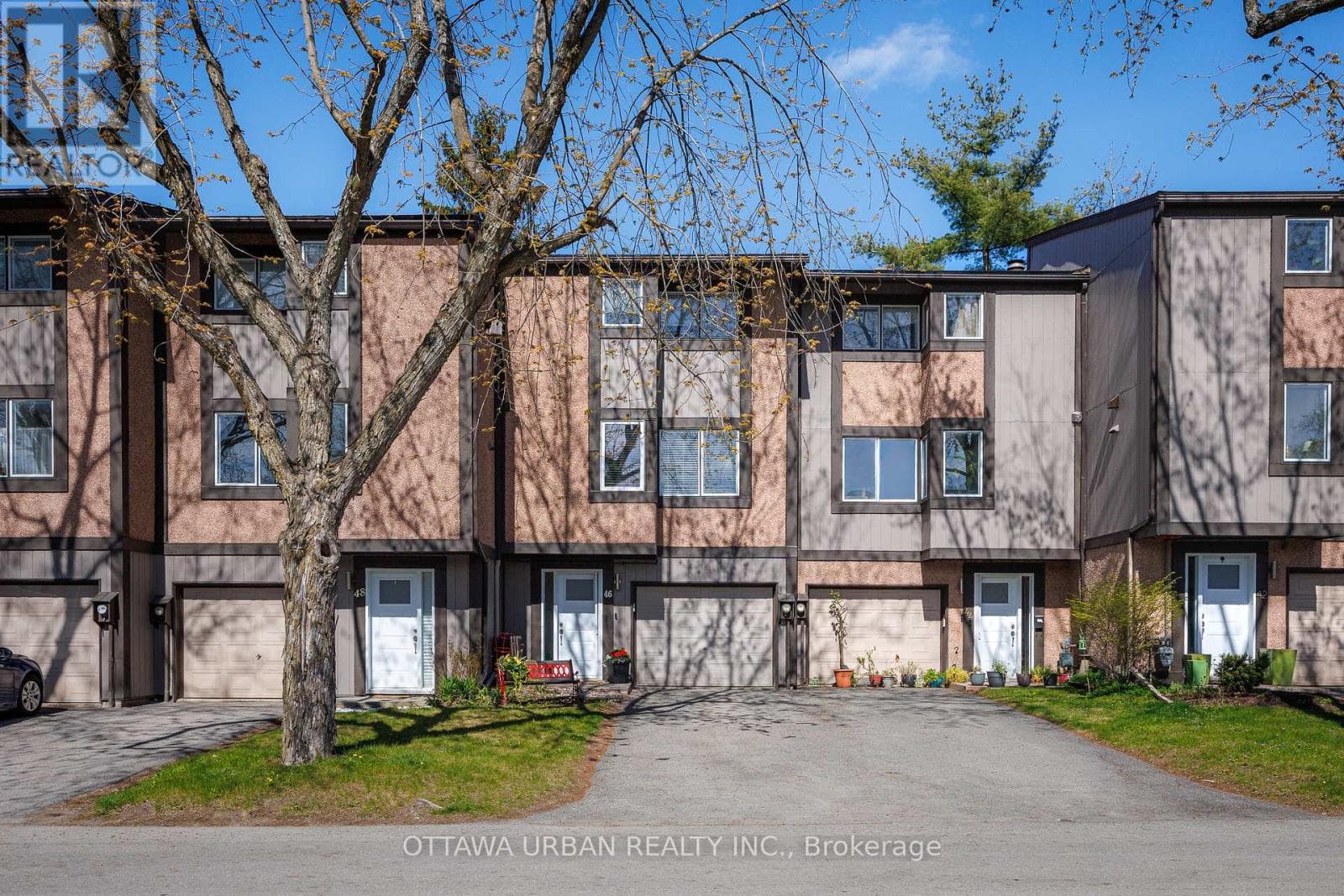 46 REANEY COURT — photo 1