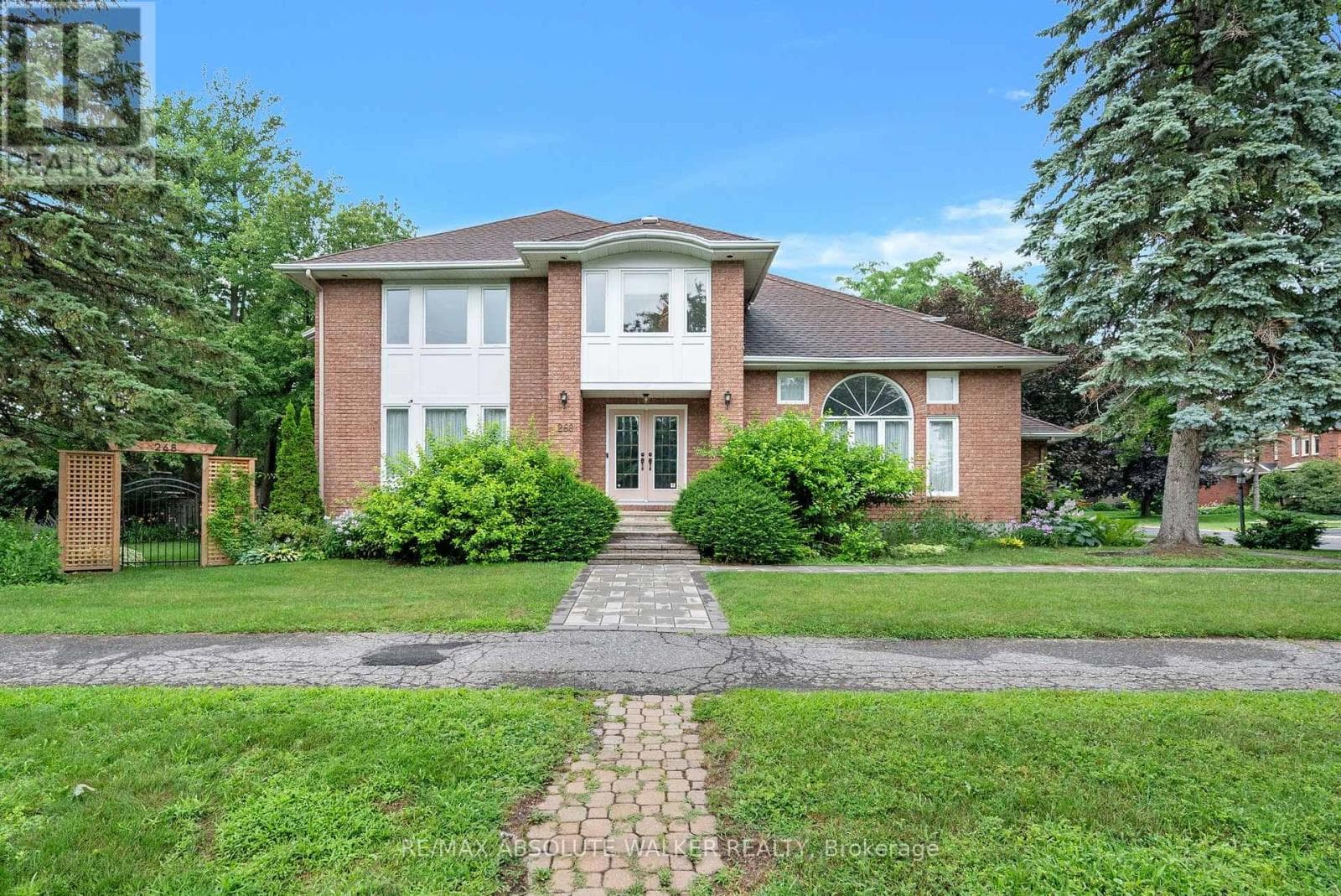 268 PINE HILL DRIVE — photo 1