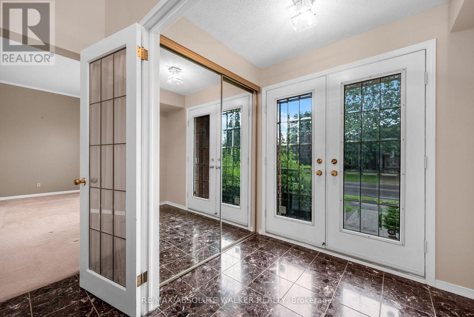 268 PINE HILL DRIVE — photo 4