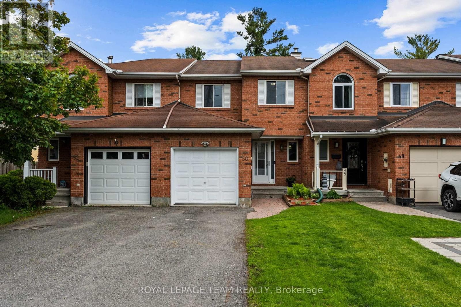 50 SPRINGCREEK CRESCENT — photo 1