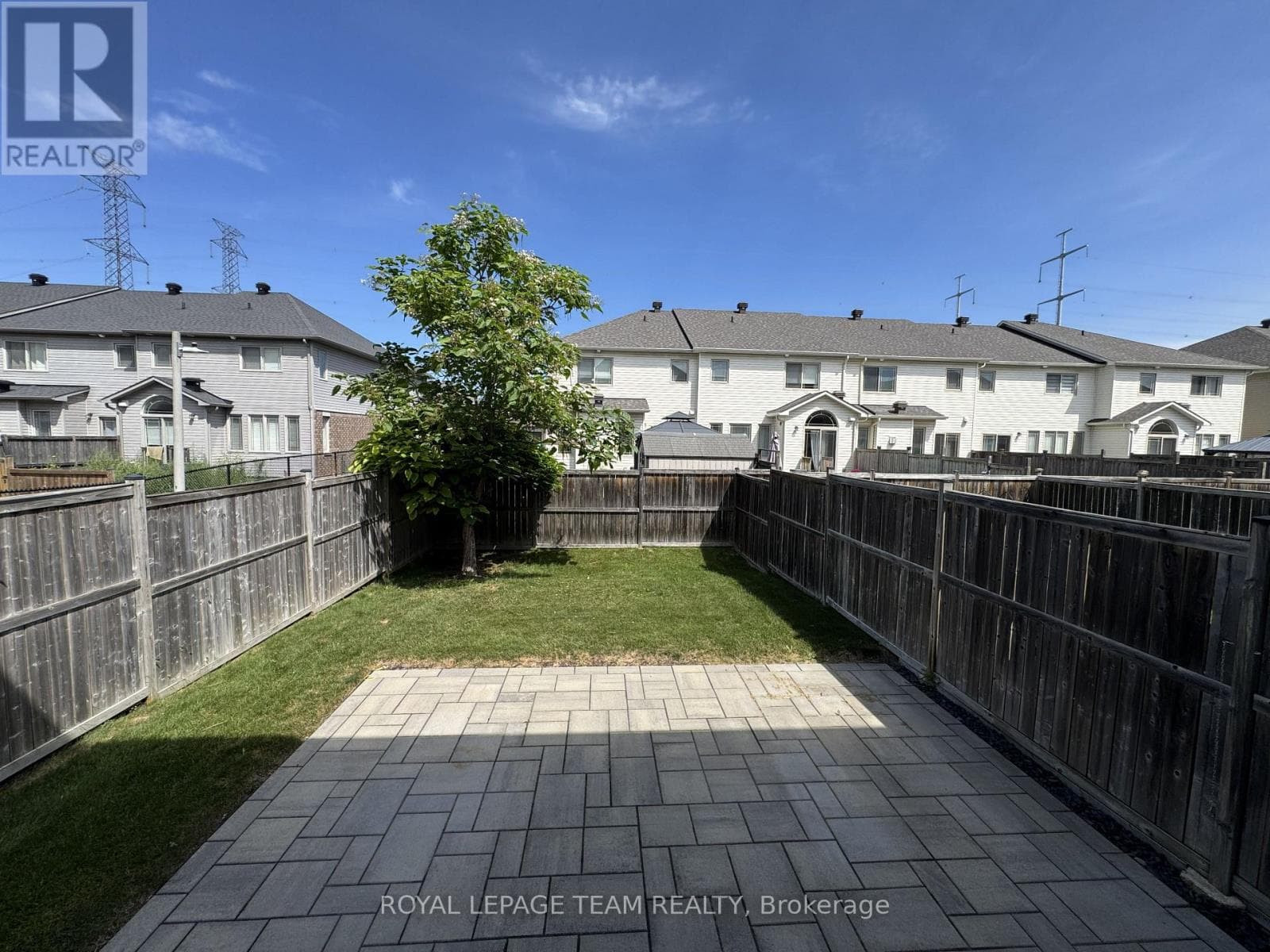 630 MOORPARK AVENUE — photo 2