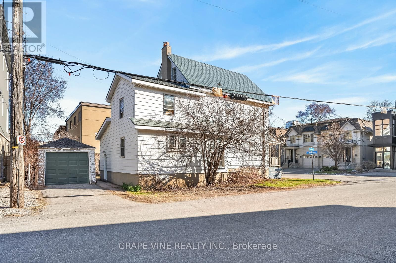 388 BERKLEY AVENUE — photo 4
