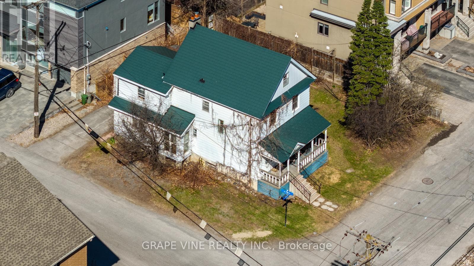 388 BERKLEY AVENUE — photo 3