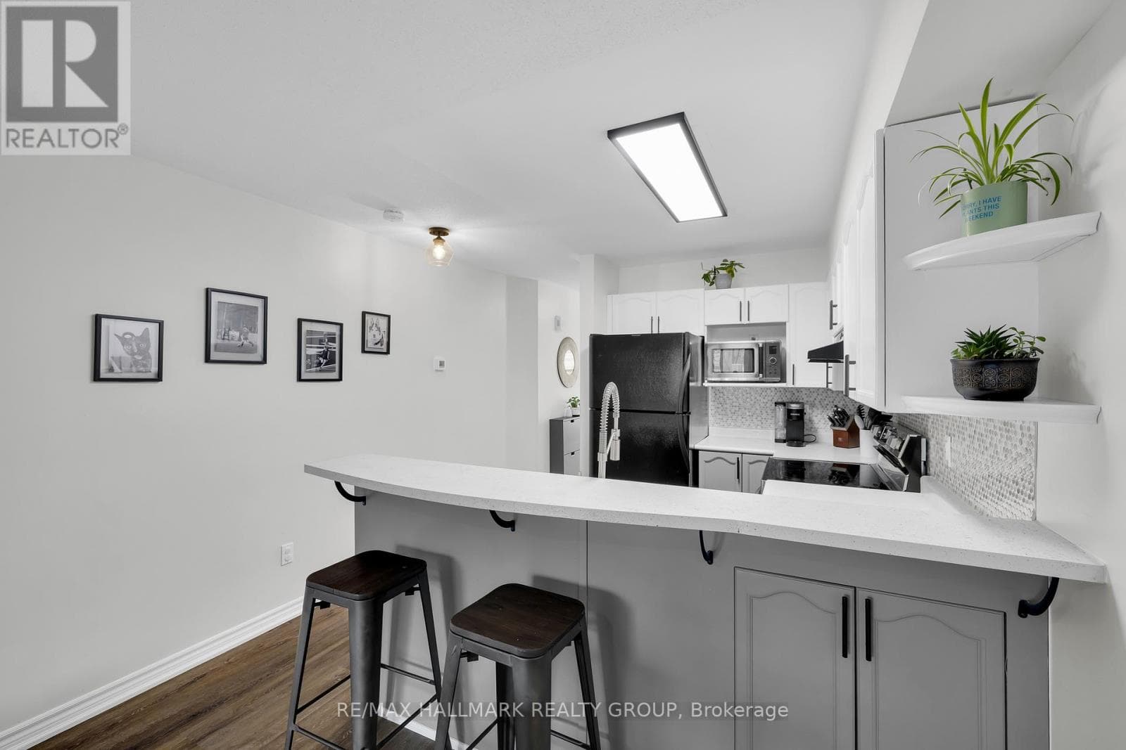 1344 GUTHRIE STREET — photo 4