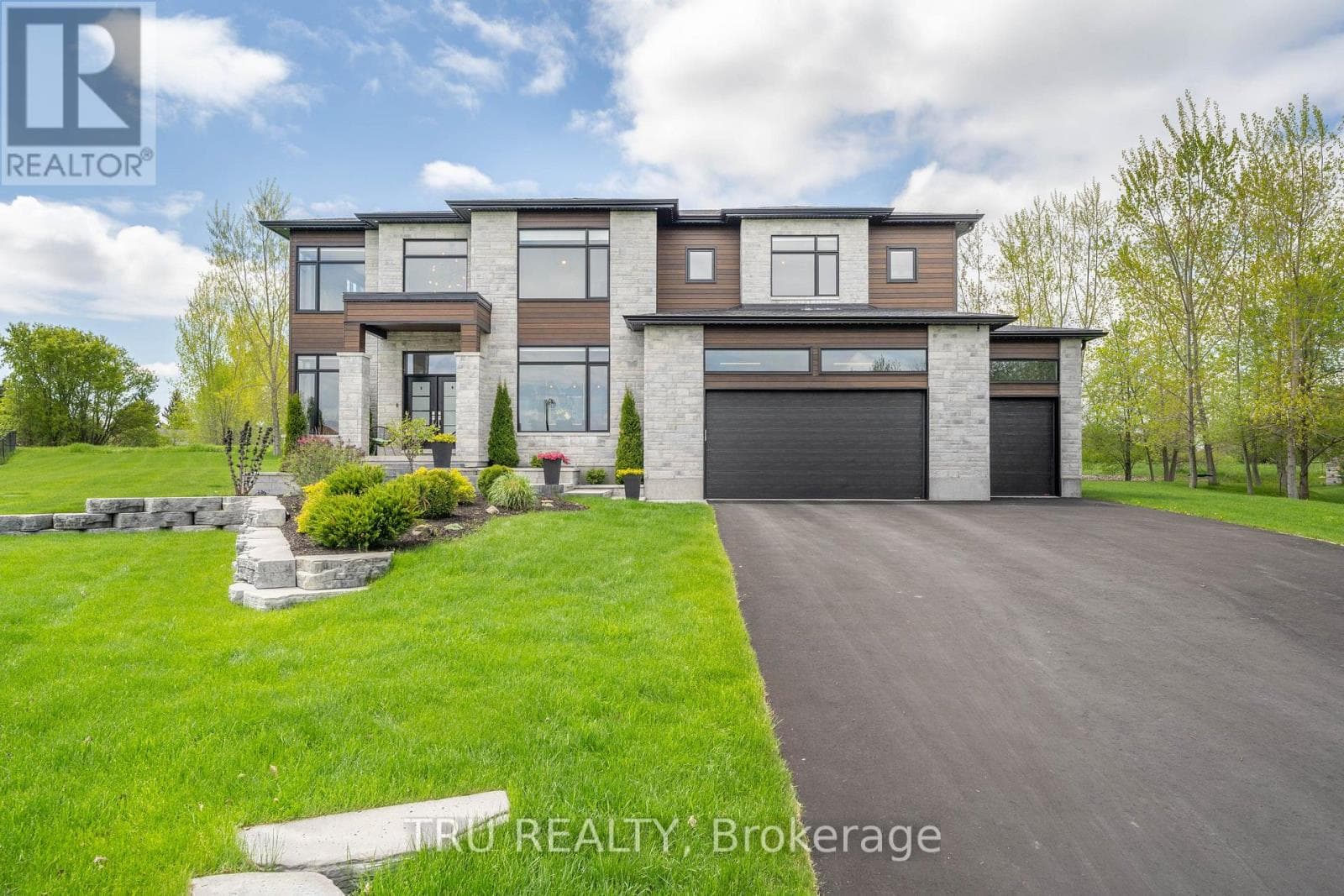 536 LEIMERK COURT — photo 1