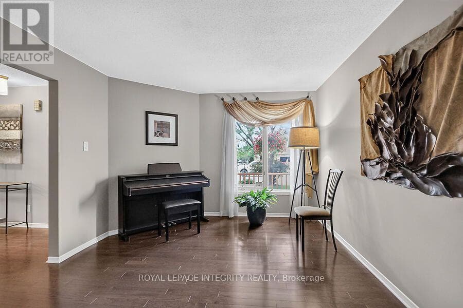 76 SADDLEHORN CRESCENT — photo 4