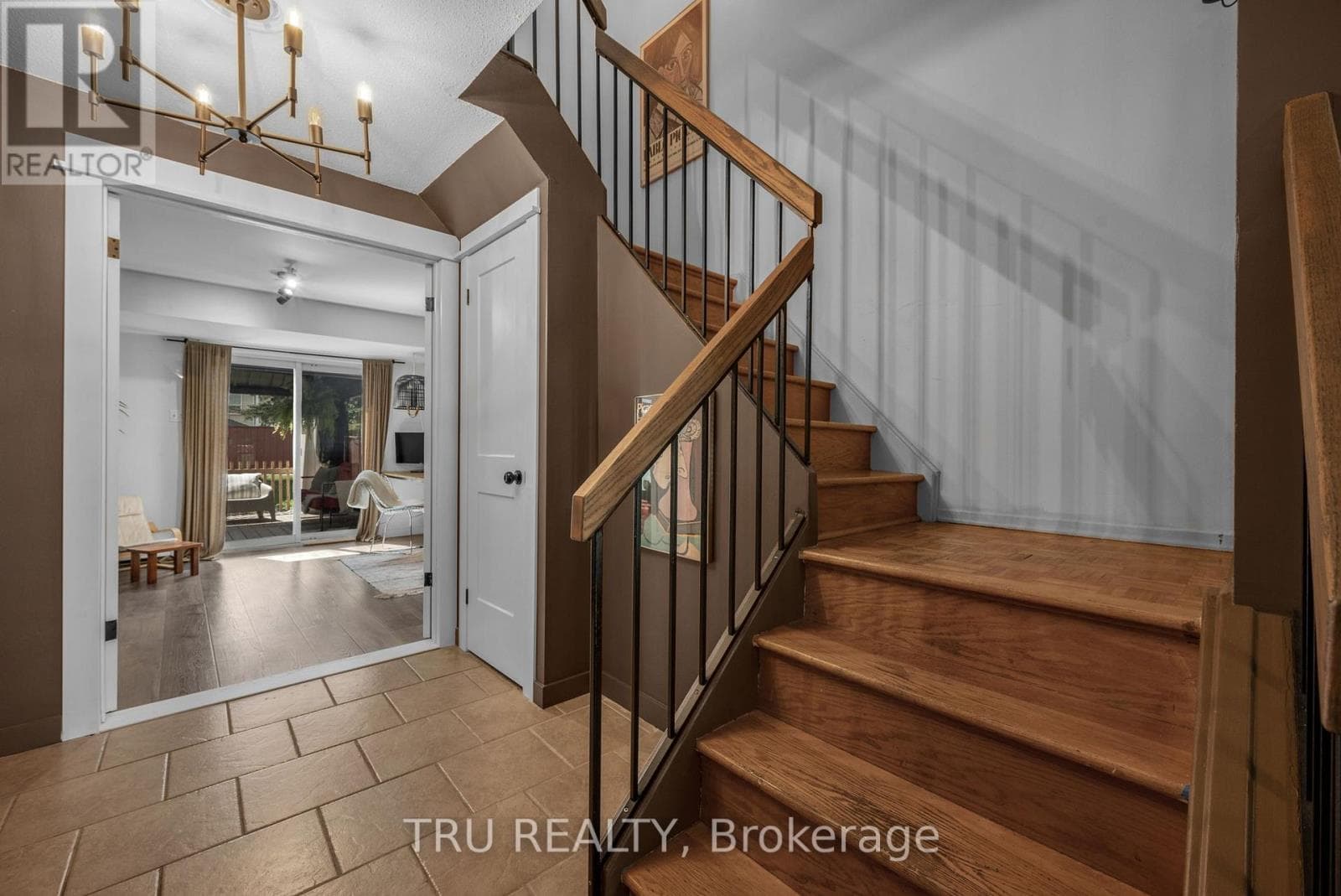 G - 270 DALEHURST DRIVE — photo 4