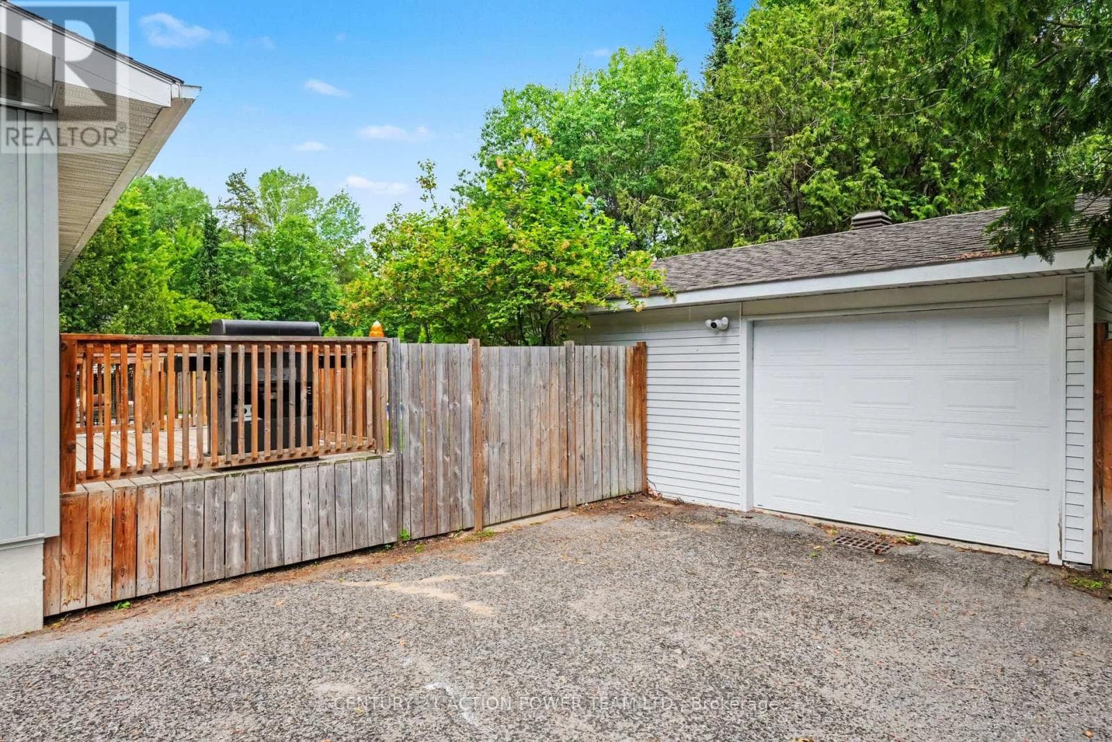 422 ALLBIRCH ROAD — photo 3