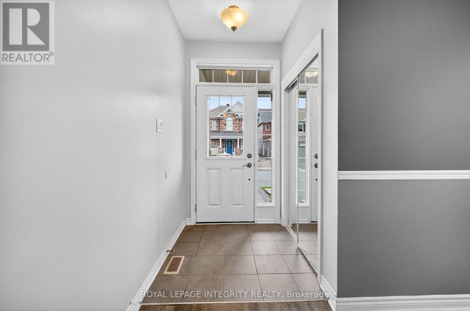351 GALLANTRY WAY — photo 3