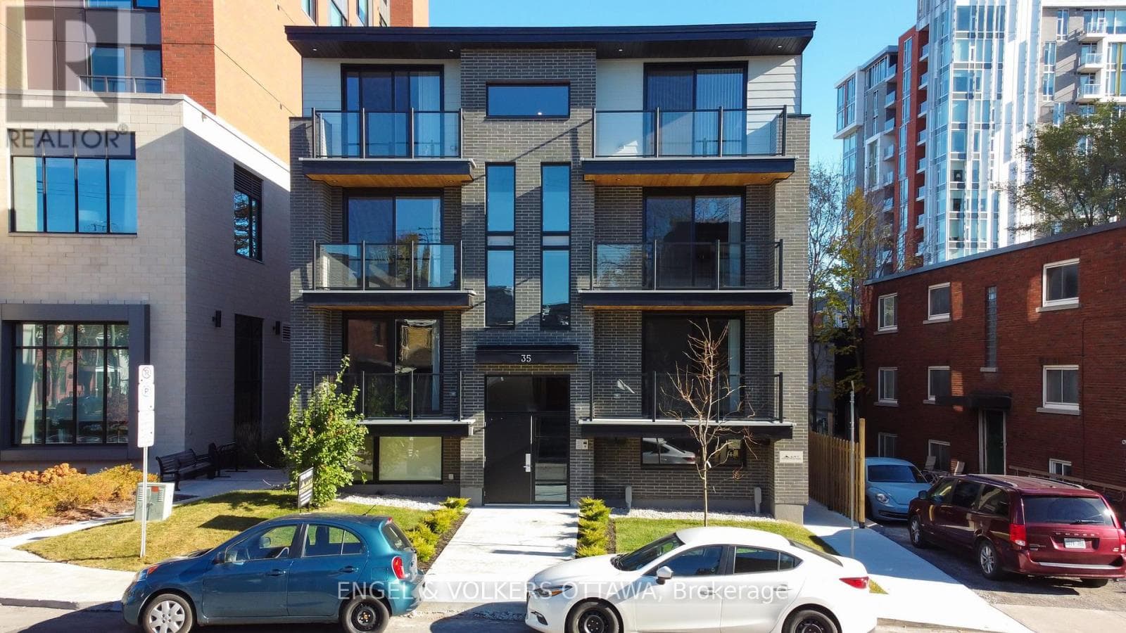 6 - 35 MONK STREET