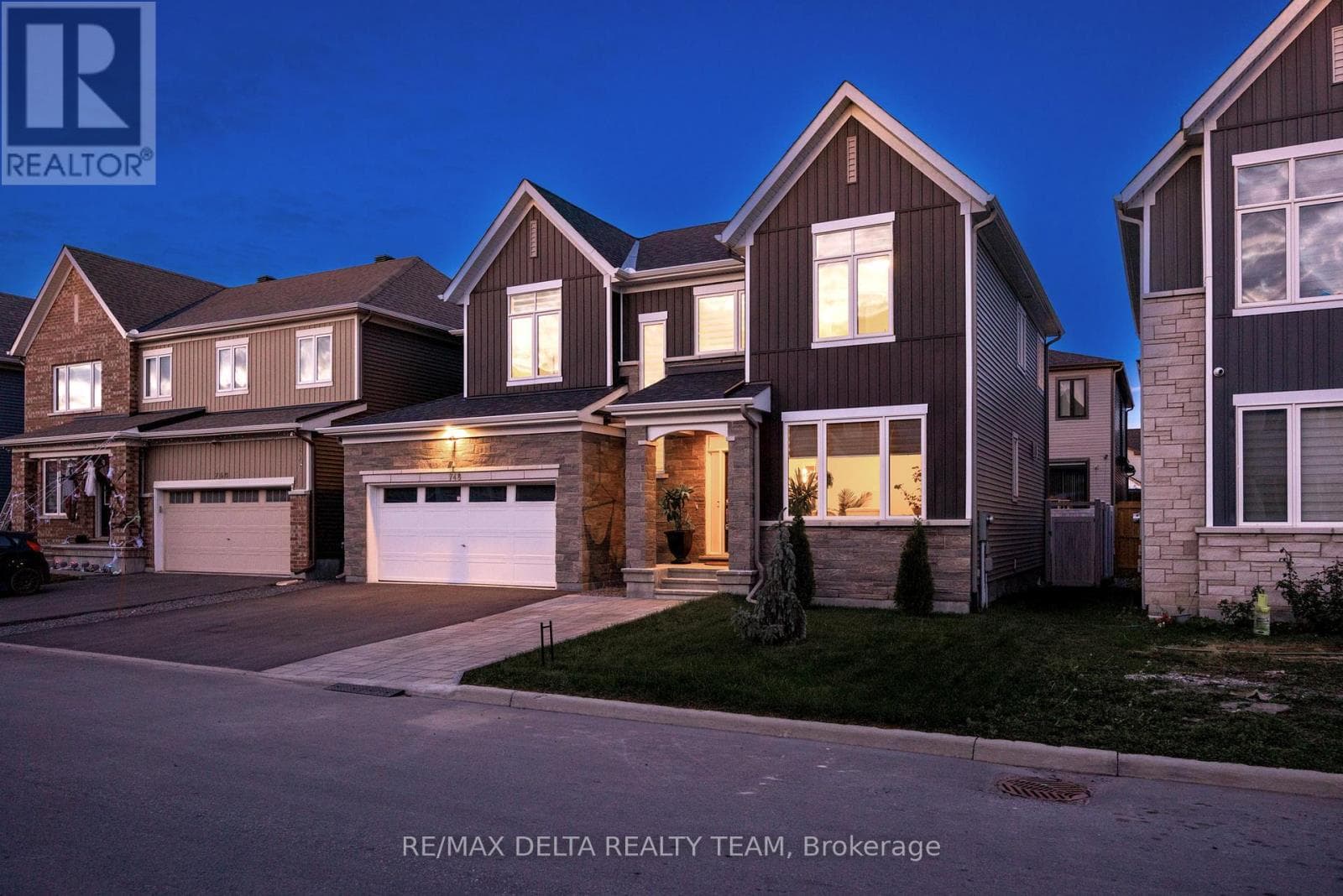 748 VENNECY TERRACE — photo 3