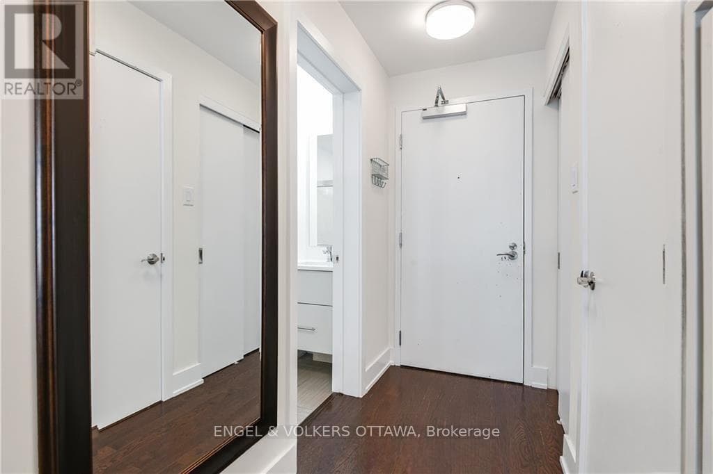 208 - 108 RICHMOND ROAD — photo 4