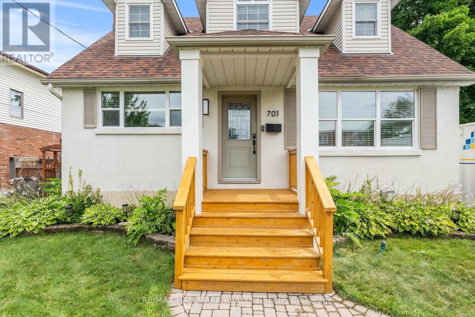 701 COLE AVENUE — photo 2