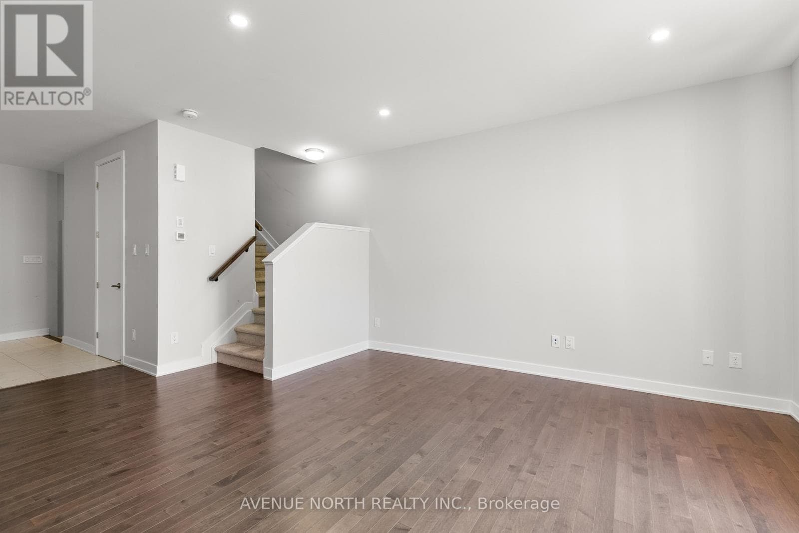 834 BASCULE PLACE — photo 3