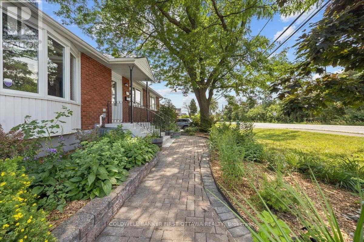 881 BLAIR ROAD — photo 3