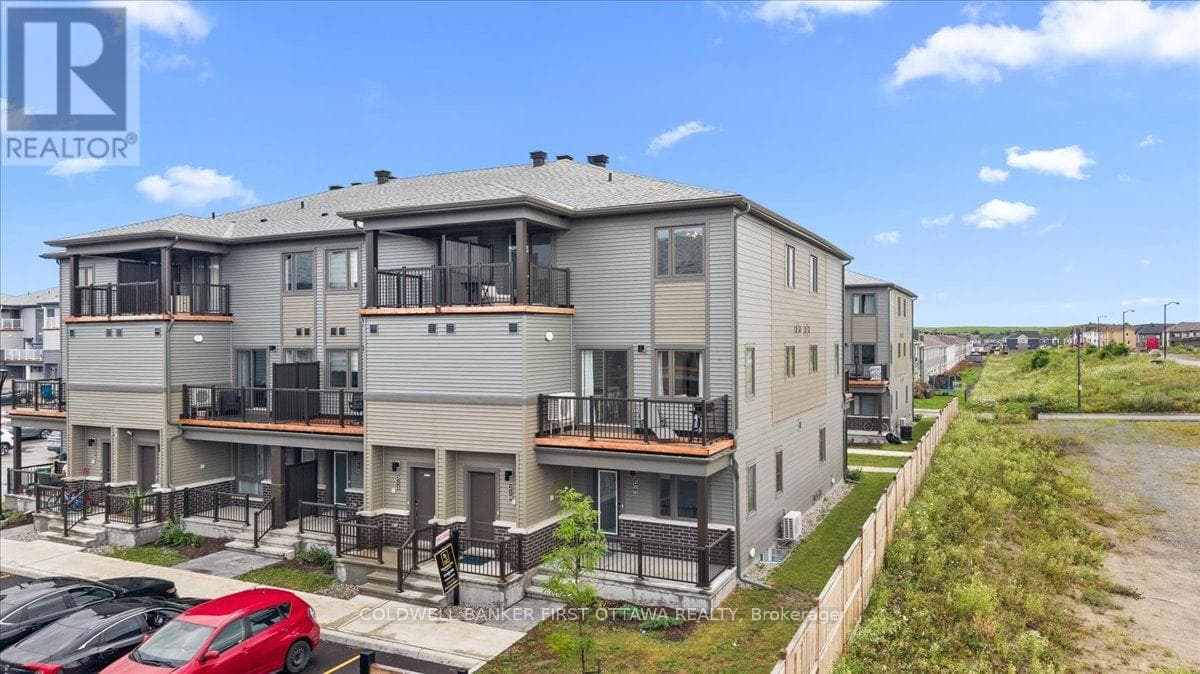 210 PARNIAN PRIVATE — photo 2