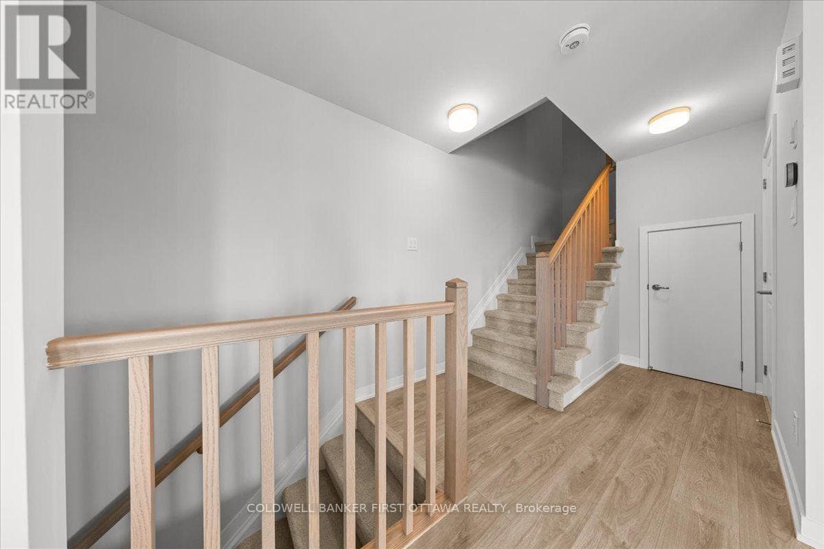 210 PARNIAN PRIVATE — photo 4
