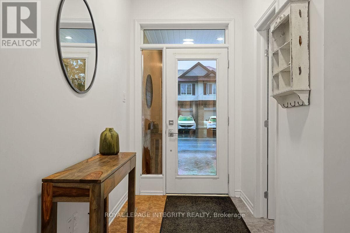 193 MOJAVE CRESCENT — photo 4