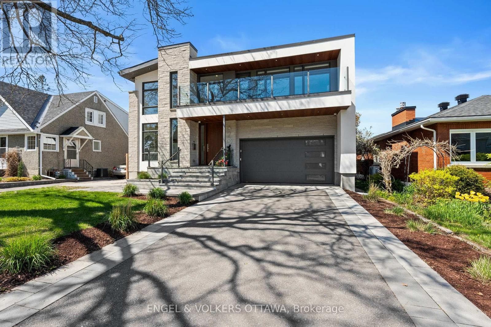 620 ROWANWOOD AVENUE — photo 3