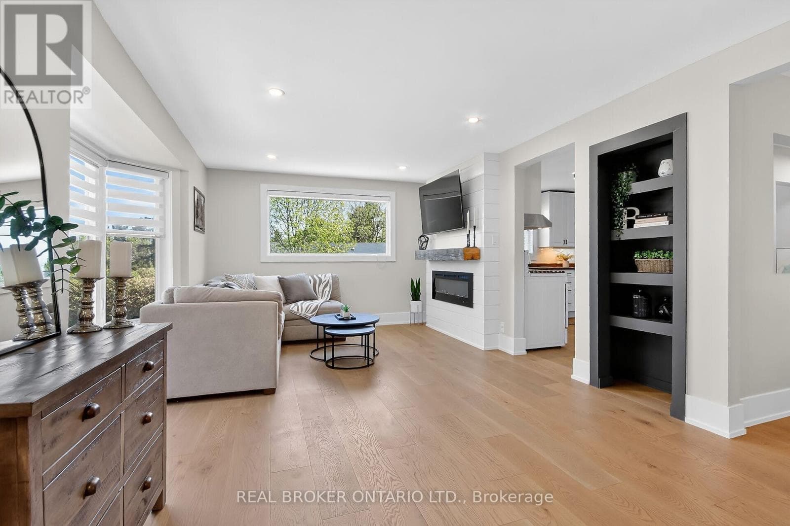 5626 OWEN STREET — photo 4