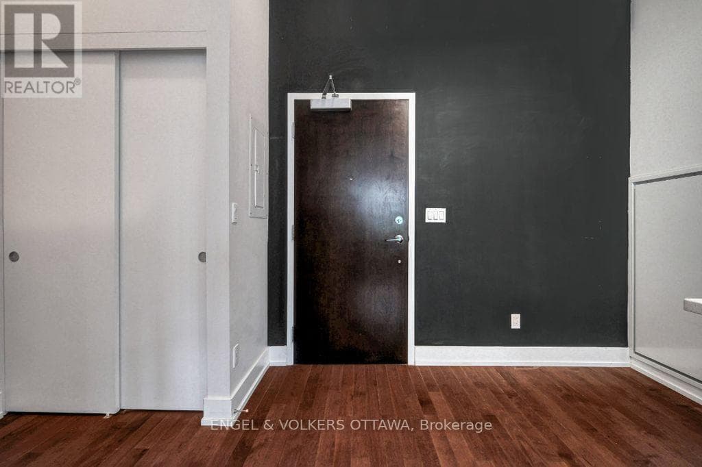 106 - 360 PATRICIA AVENUE — photo 4