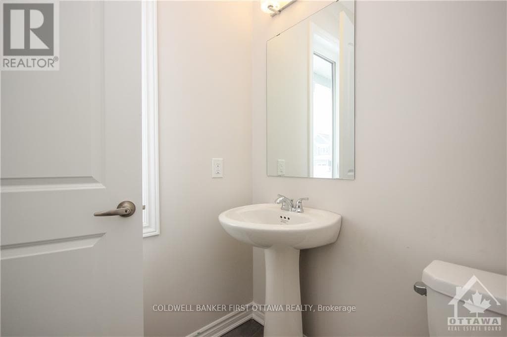 72 FOCALITY CRESCENT — photo 4