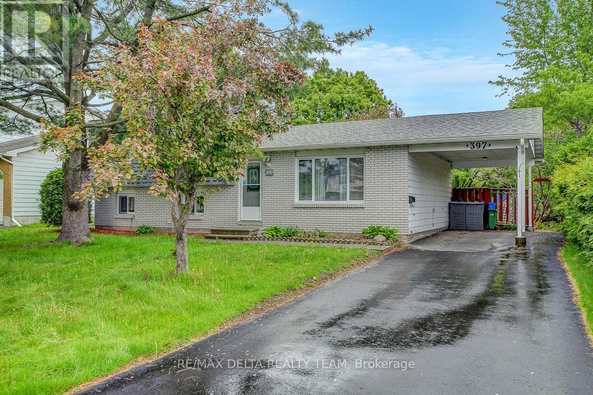 397 PHOENIX CRESCENT — photo 1