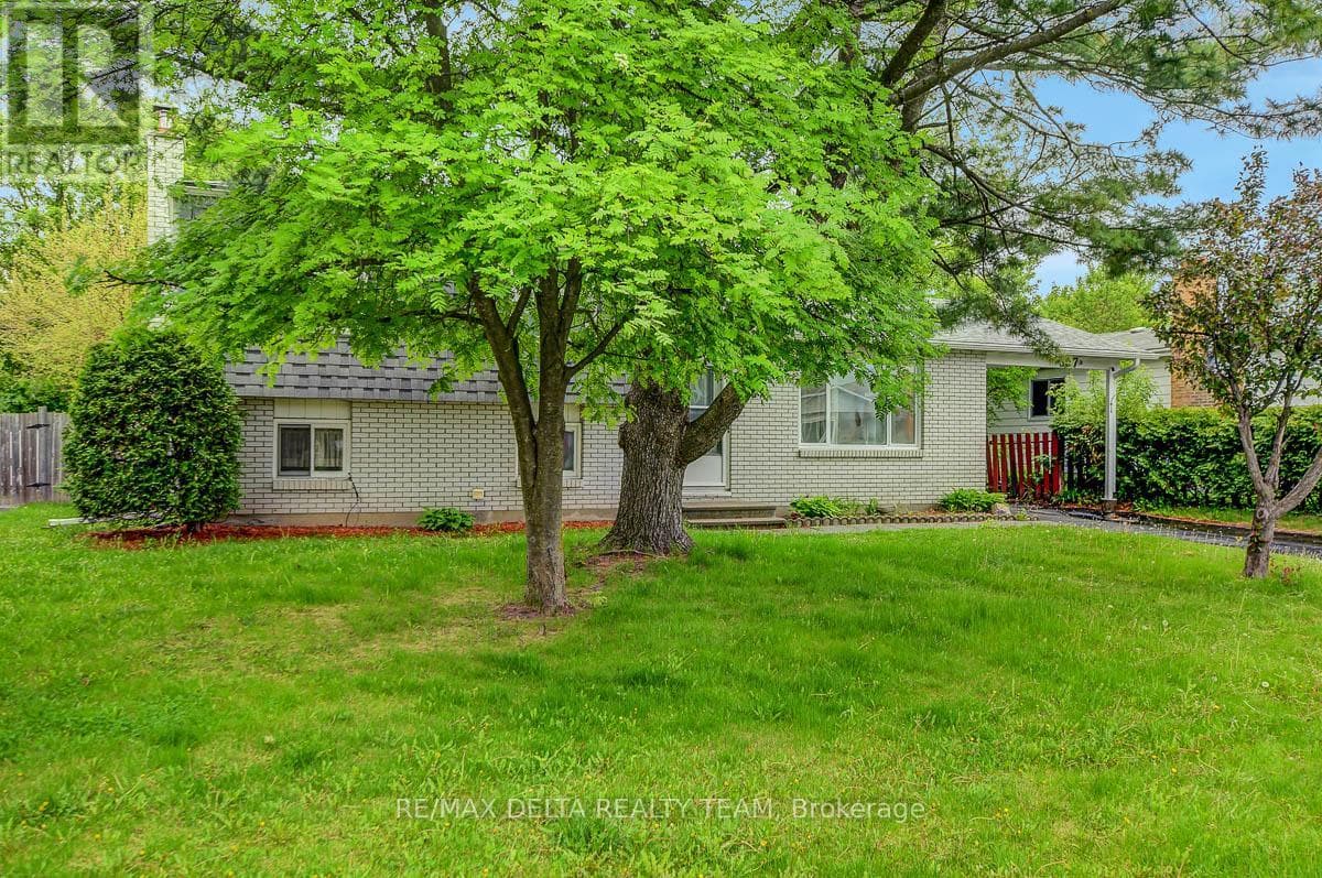 397 PHOENIX CRESCENT — photo 3