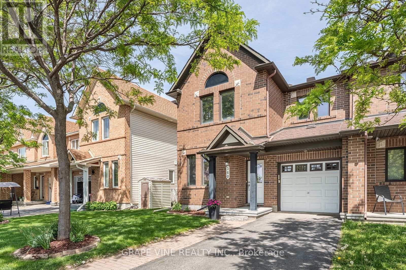 360 BALINROAN CRESCENT — photo 2