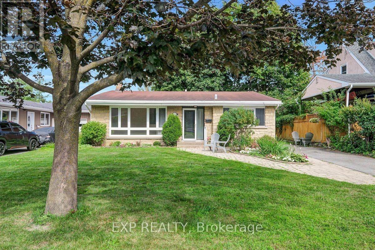 1473 CHOMLEY CRESCENT — photo 2