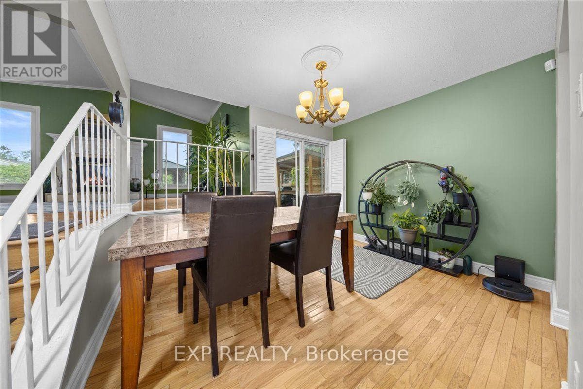 1044 ARROWHEAD PLACE — photo 4