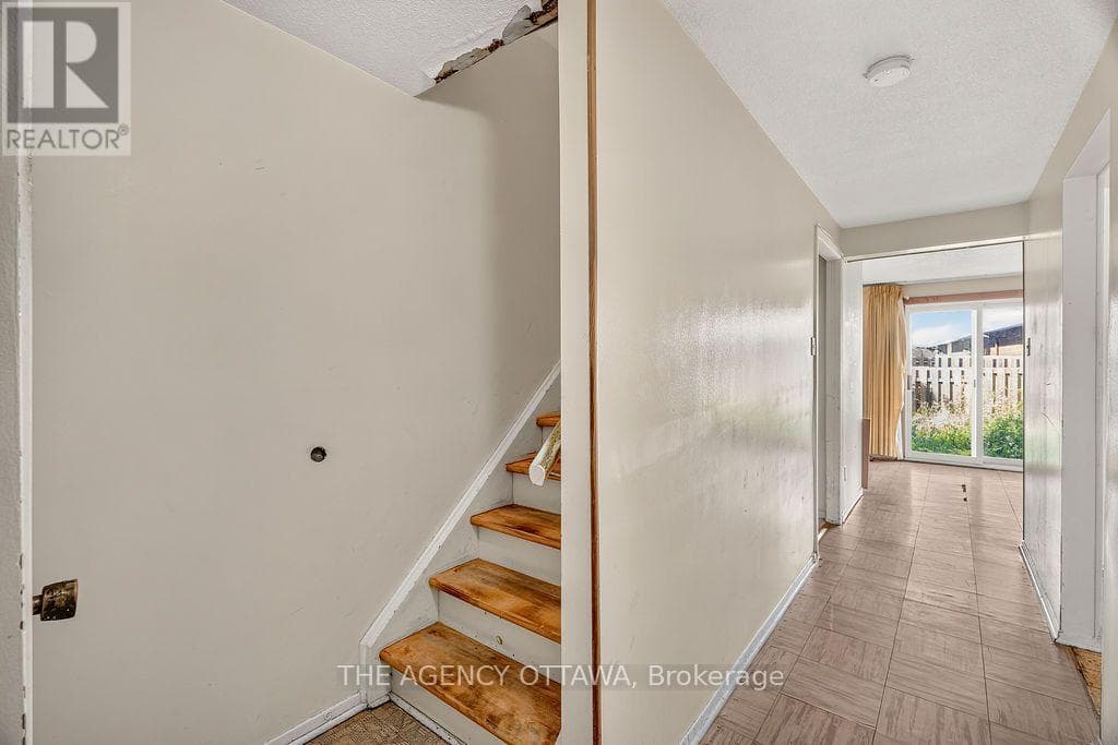 45 - 1464 HEATHERINGTON ROAD — photo 3