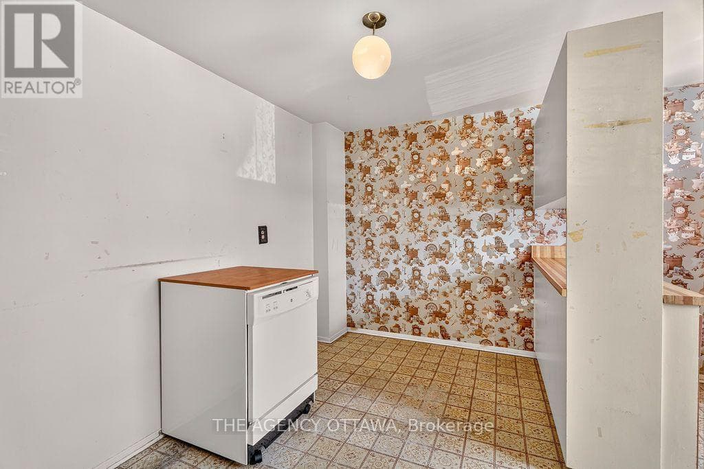 45 - 1464 HEATHERINGTON ROAD — photo 4