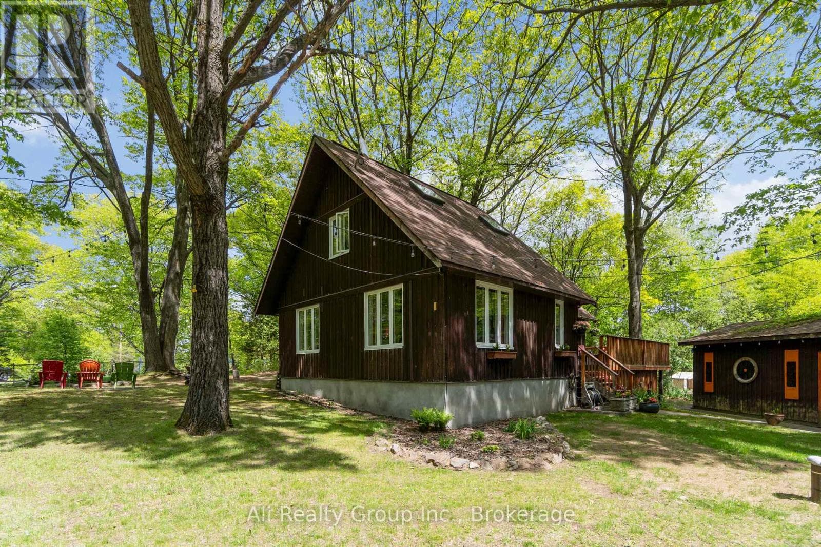 190 WOODS ROAD — photo 2