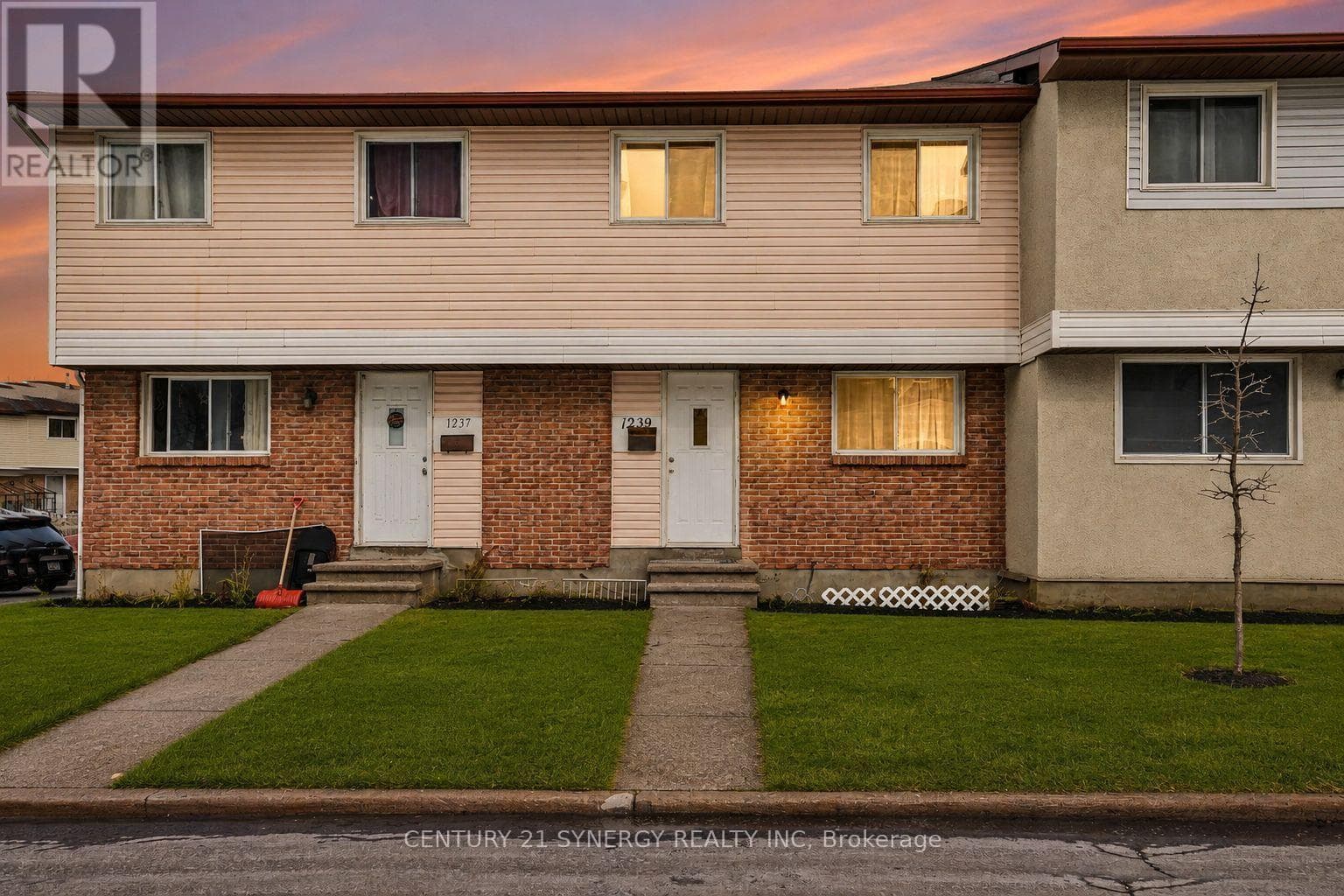 73 - 1239 BOWMOUNT STREET — photo 2