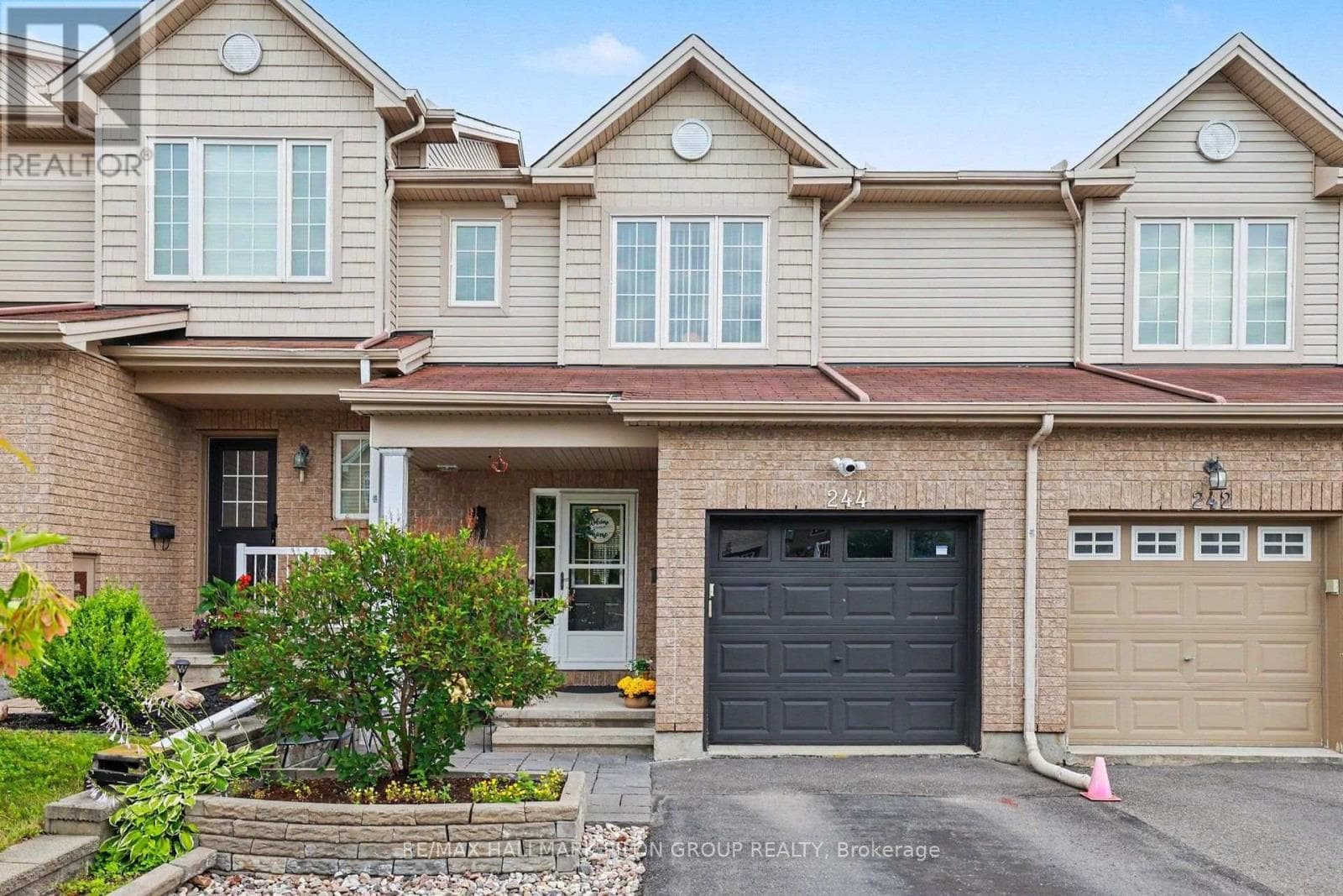 244 ROLLING MEADOW CRESCENT — photo 1
