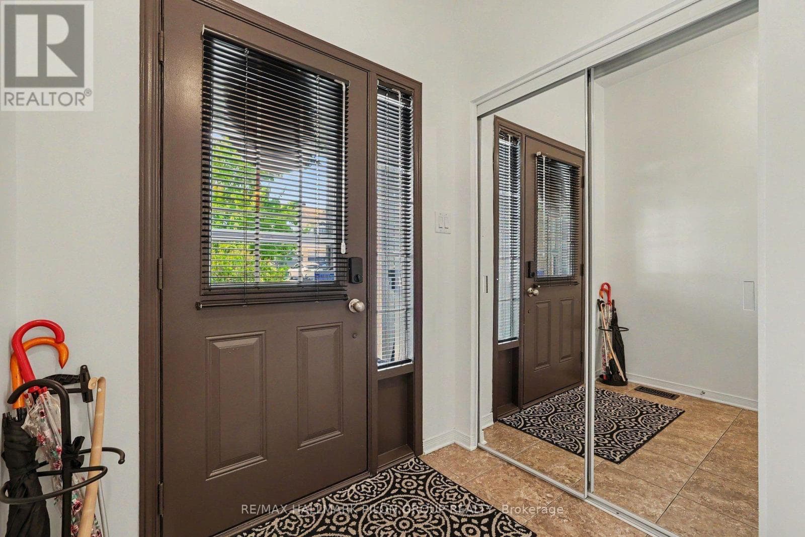 244 ROLLING MEADOW CRESCENT — photo 4