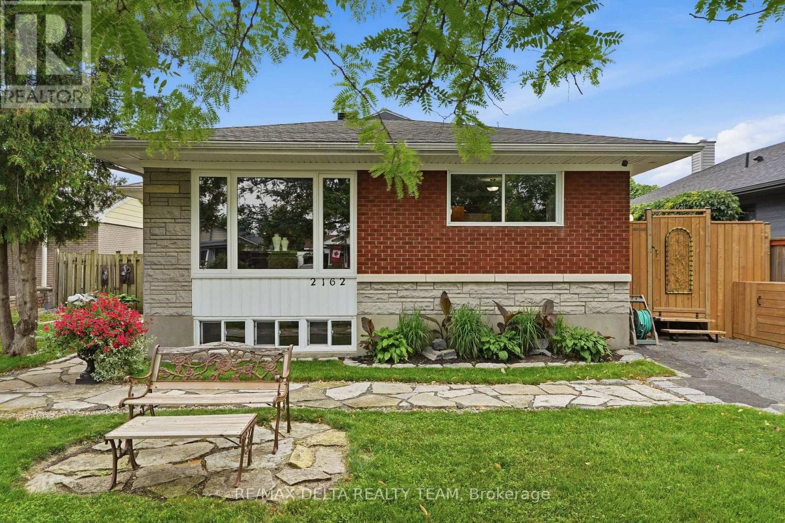 2162 RUSHTON ROAD — photo 2