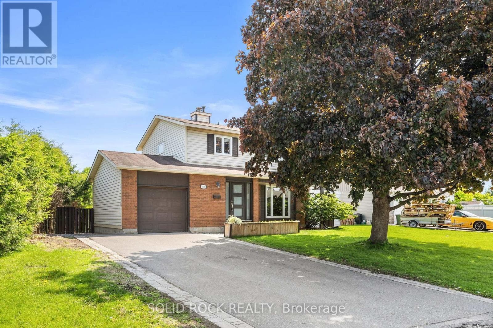 1631 CHARBONNEAU STREET — photo 3
